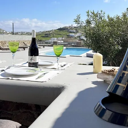 Country Side Mykonos فيلة *